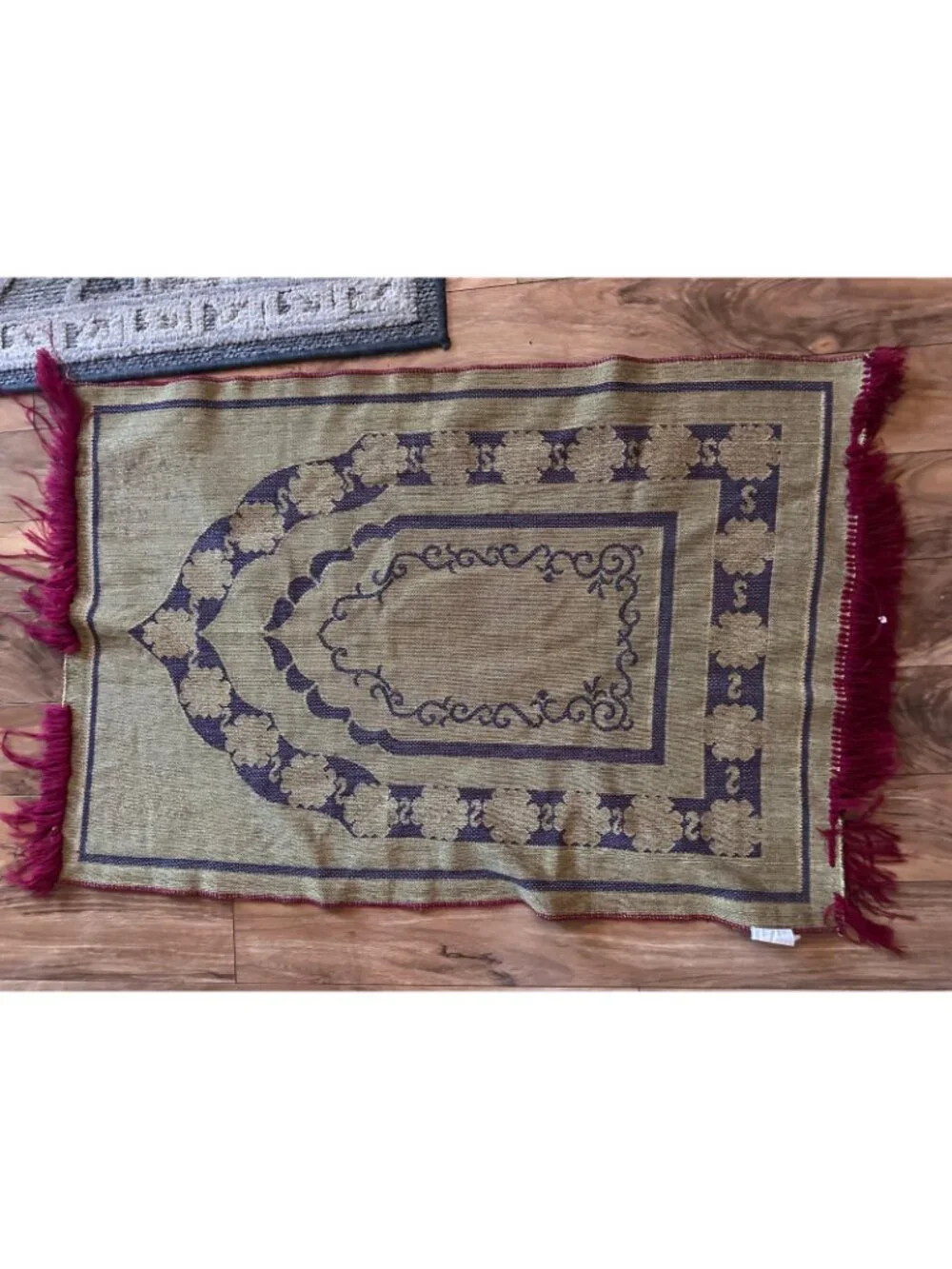 Vintage Turkish Area Rug 27x41 Burgundy Gold Oriental Prayer Accent Style